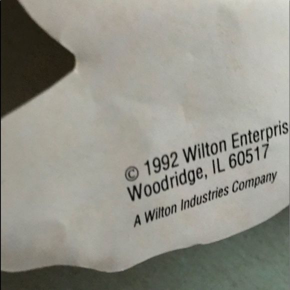 Vintage Wilton Trolls Aluminum Cake Pan - Picture 3 of 9